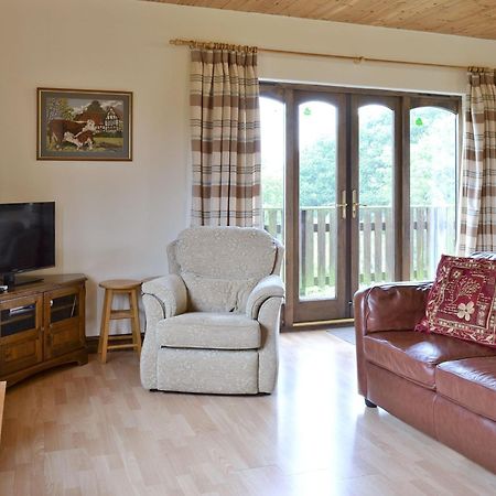 Woodside Lodge - Hw7520 Penybont Dış mekan fotoğraf